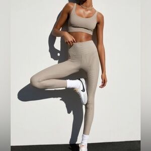 Beach Riot Leah-Ayla Tan Taupe Ribbed Activewear Leggings &‎ Sports Bra Set Sz M
